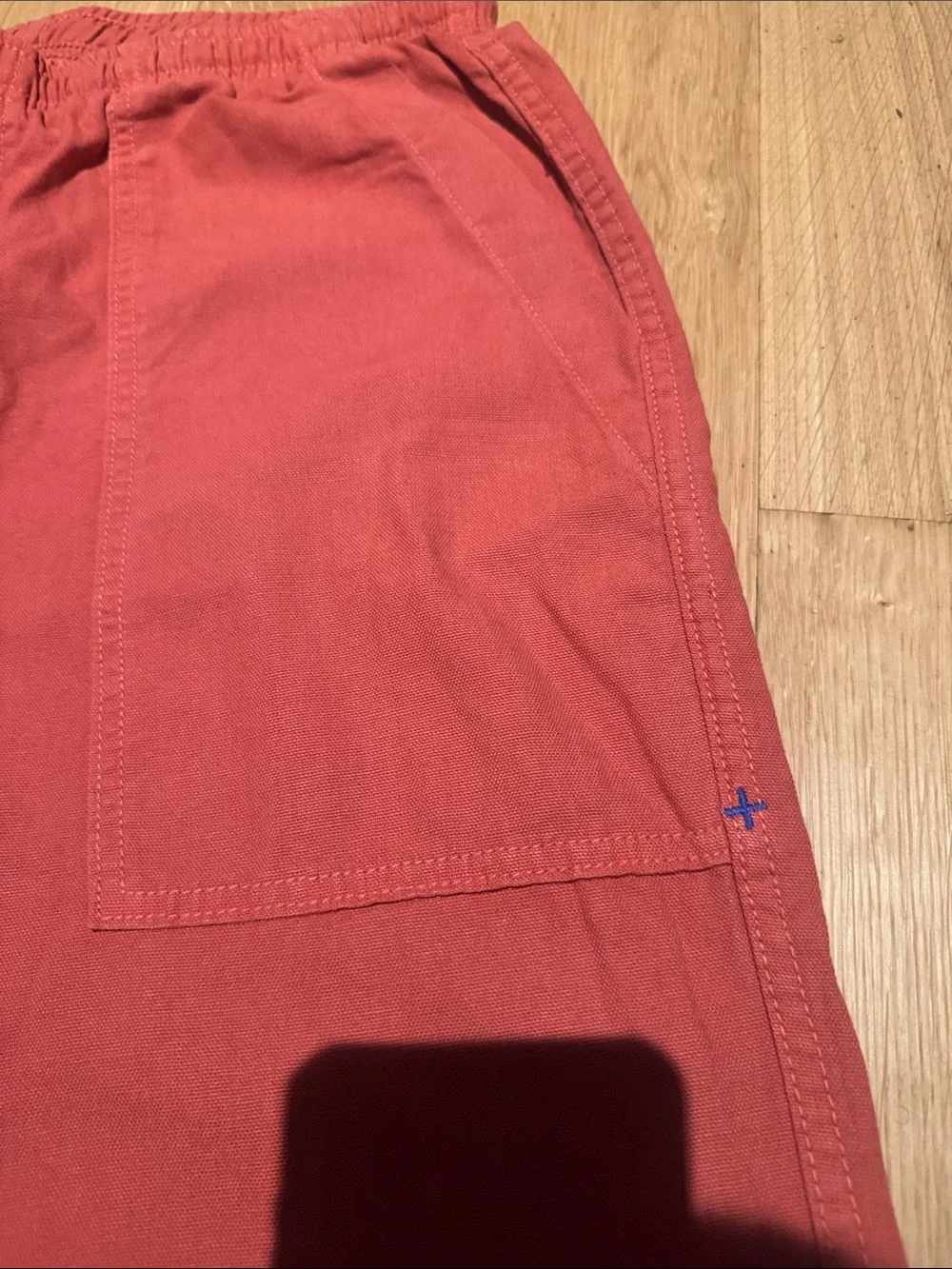 imogene + willie - ventura chore pant in sunfaded red